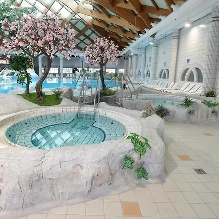 Aparthouse Supreme With Terme Catez Swimming Pools Tickets Catez ob Savi Exterior photo