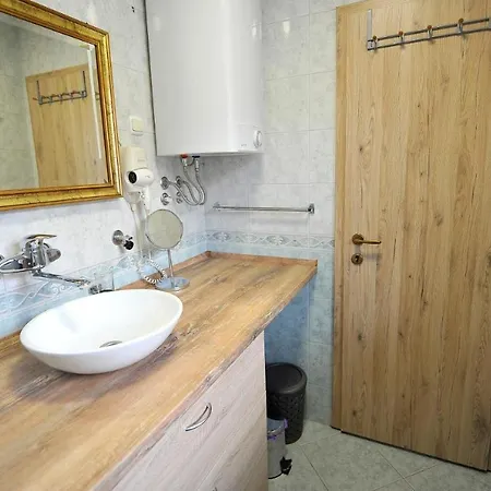 Aparthouse Supreme With Terme Catez Swimming Pools Tickets Catez ob Savi Exterior photo