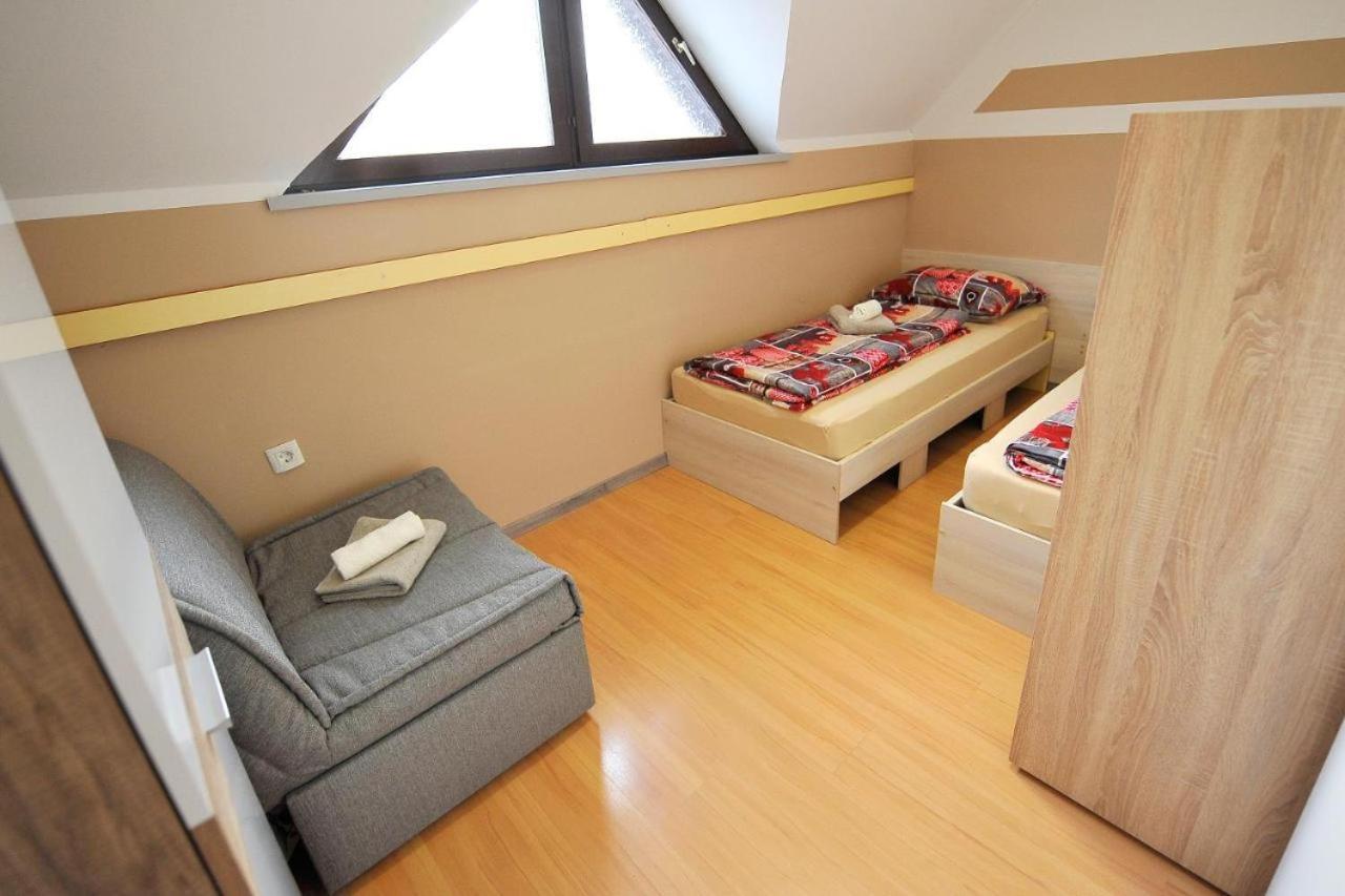 Aparthouse Supreme With Terme Catez Swimming Pools Tickets