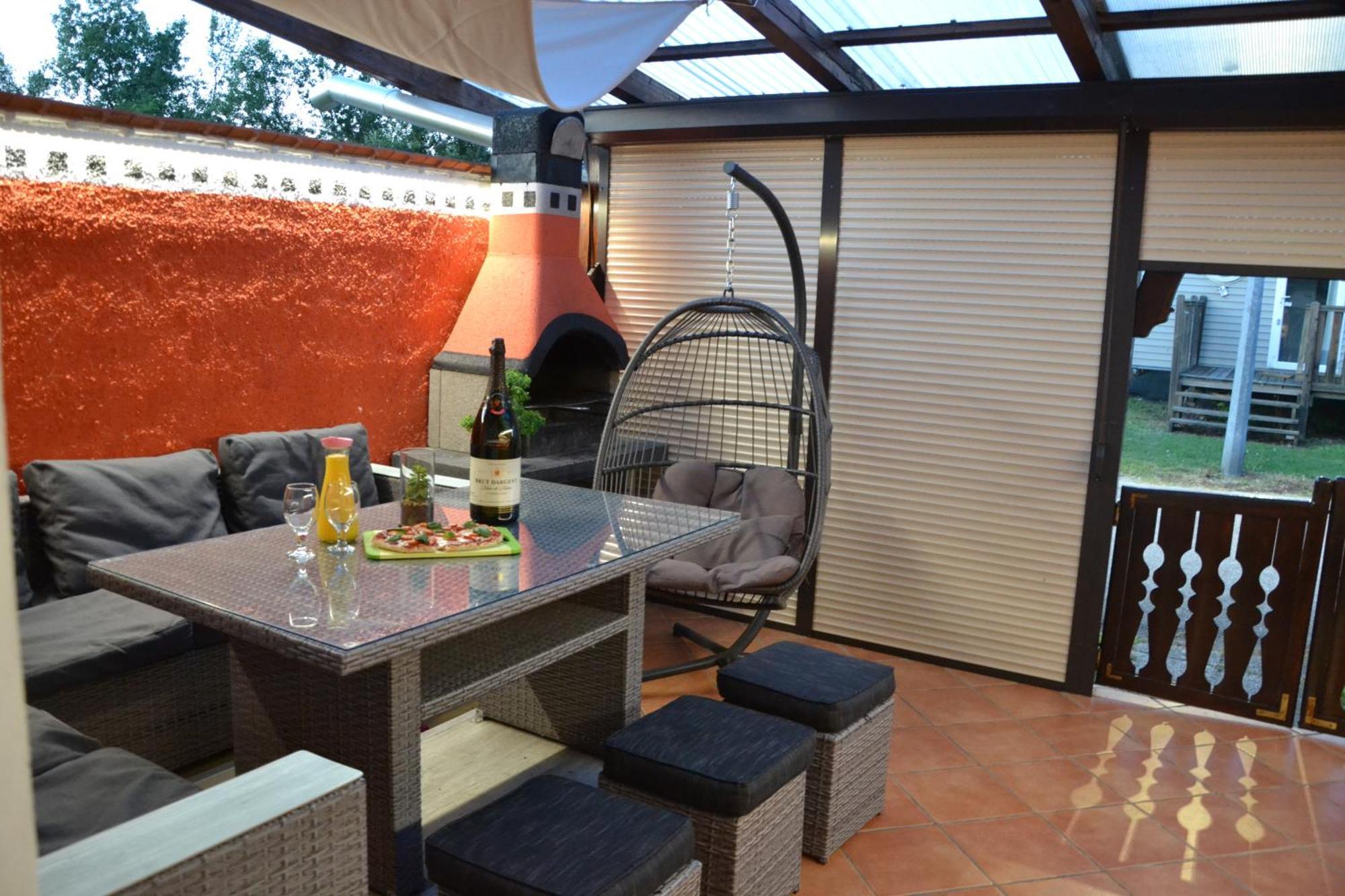 Aparthouse Supreme With Terme Catez Swimming Pools Tickets * Catez ob Savi