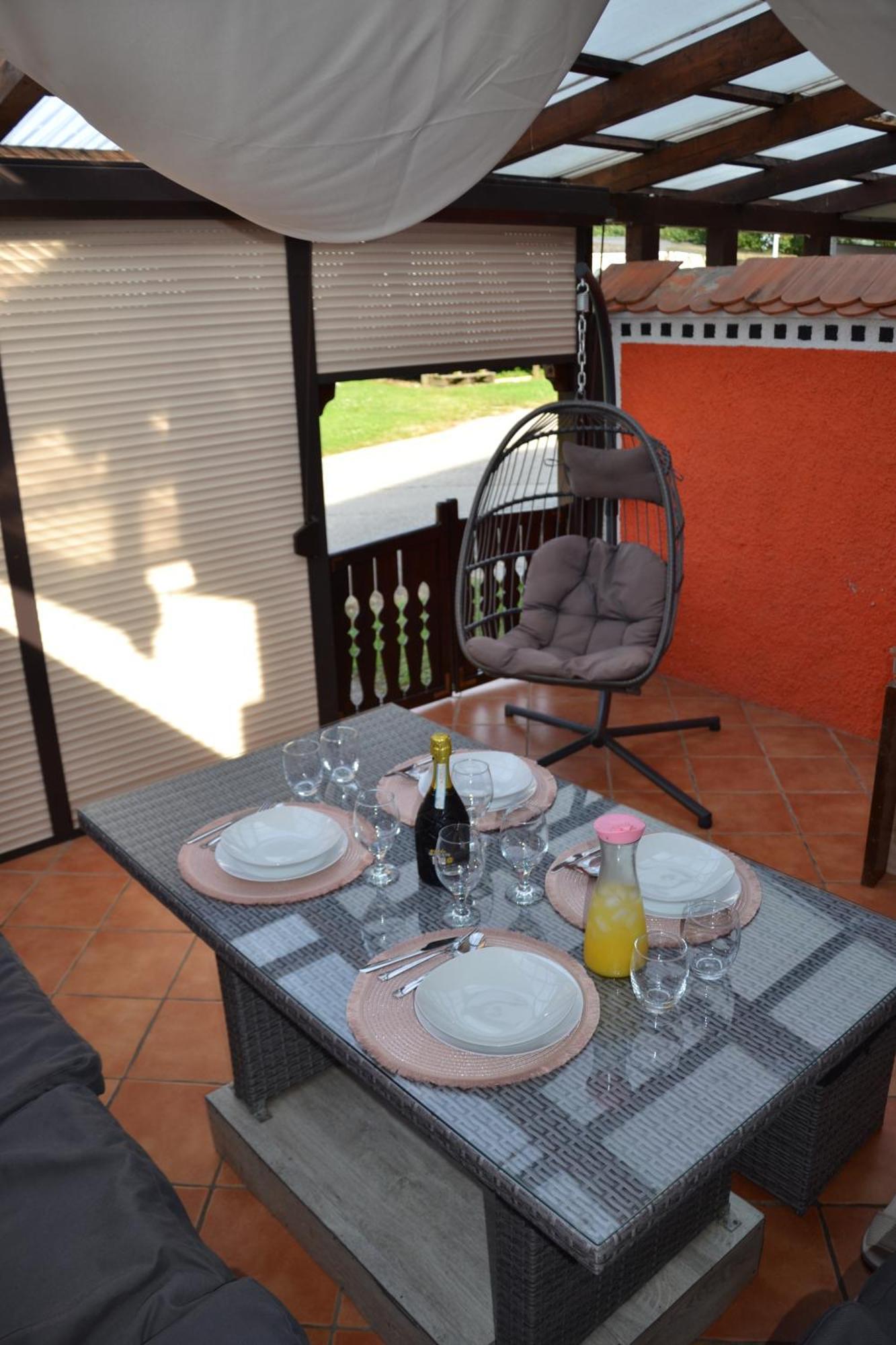 Apartment Aparthouse Supreme With Terme Catez Swimming Pools Tickets